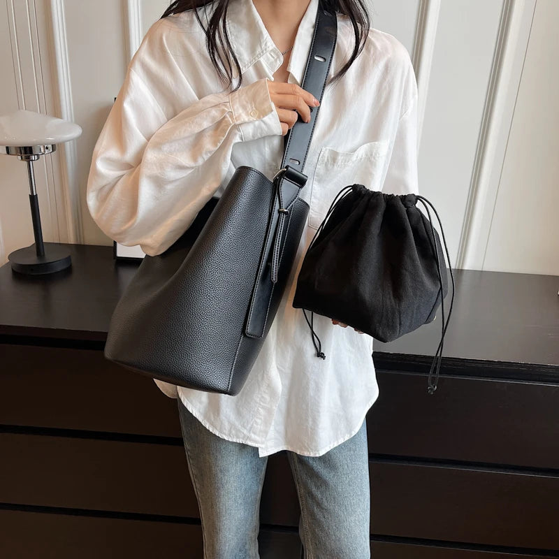 Retro Shoulder Large Capacity Bucket Bag for Women