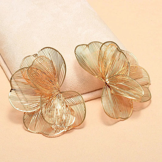 Elegant Flower Earrings Metal Hollow Petal Piercing Earrings Wholesale Popular Women's Accessories Trendy Drop Earrings Jewelry
