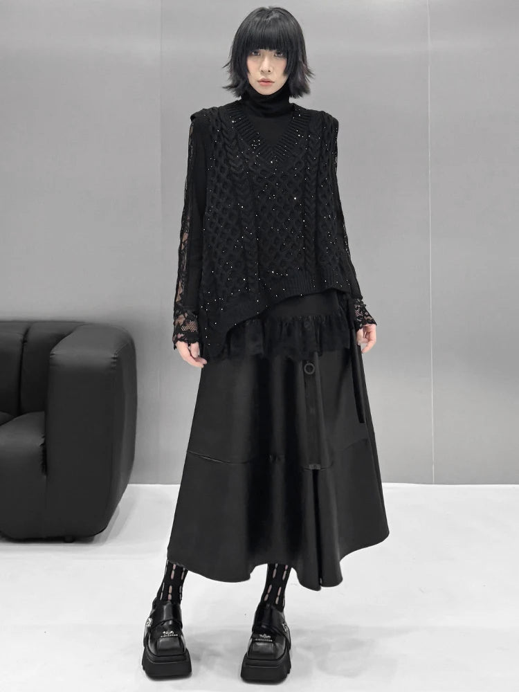 [EAM] Women Black Side Lace Spliced Big Size Elegant T-shirt New Turtleneck Long Sleeve Fashion Tide Spring Autumn 2025 1DJ2588
