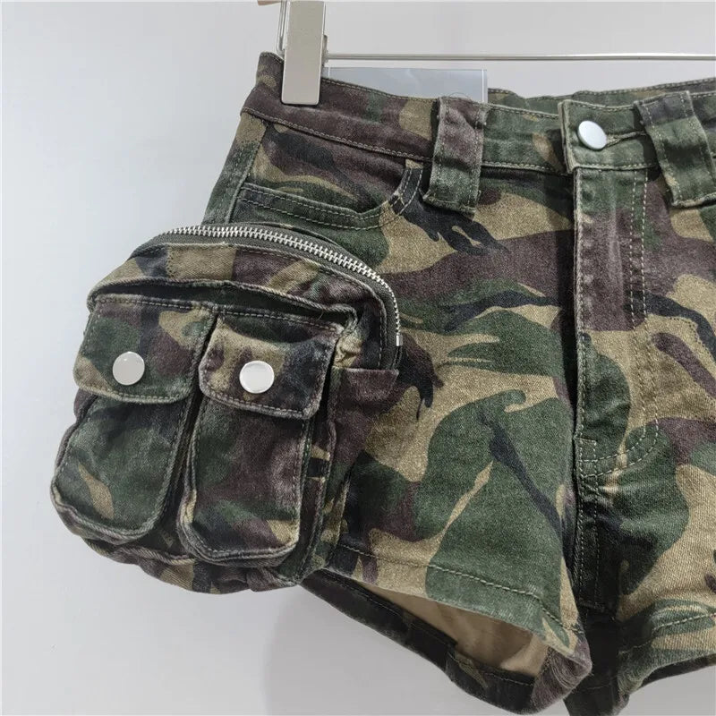 ANJY Summer New Women American Retro Streetwear Camouflage Three-dimensional Pocket Cargo Jeans Casual Trendy Denim Shorts A7672