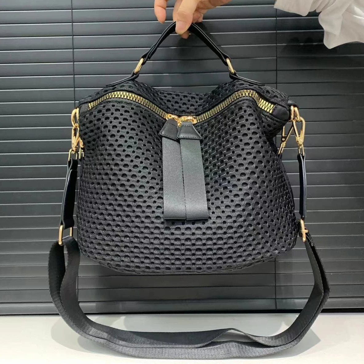 Multifunctional Mesh Lightweight Shoulder Bag for Women