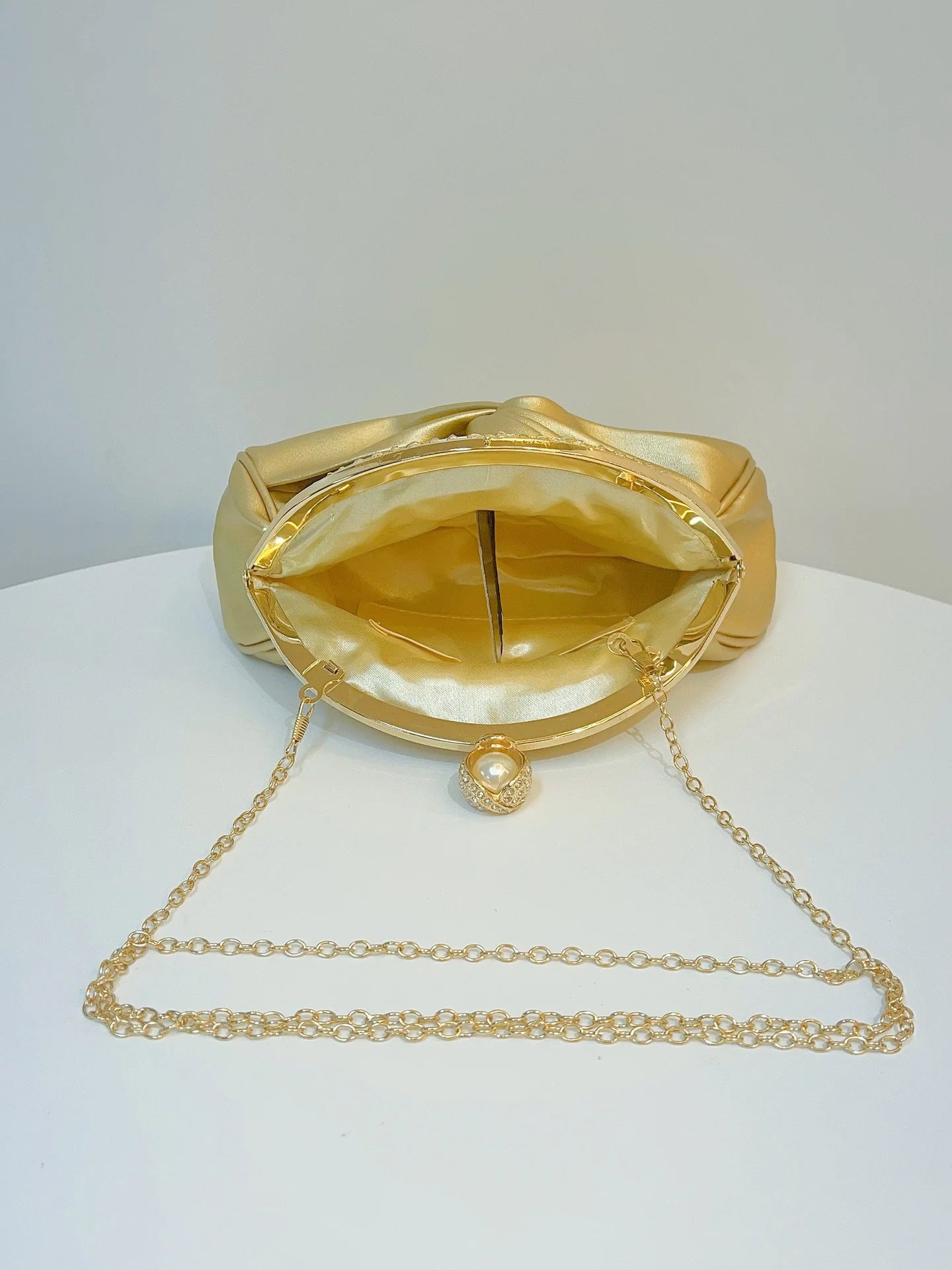 Luxury Women  Fashion Design Handbags Sparkling Banquet Clutch Bag Inlaid With Rhinestone Chain Shoulder Bag Party Dinner Bag