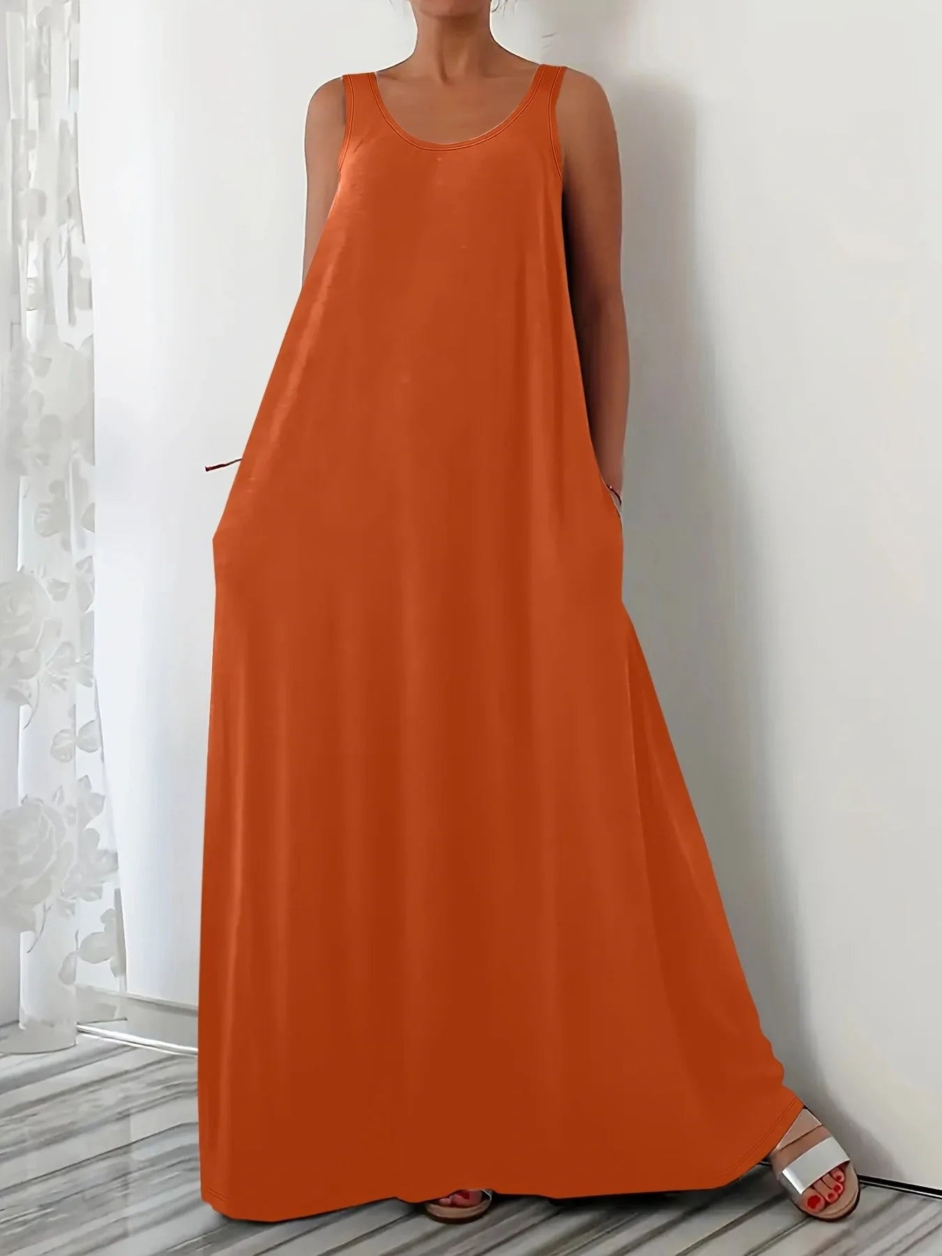 Summer 2026 Plus Size Solid Color Casual Dress with Side Pockets Sleeveless Women's Fashion Trend Outerwear