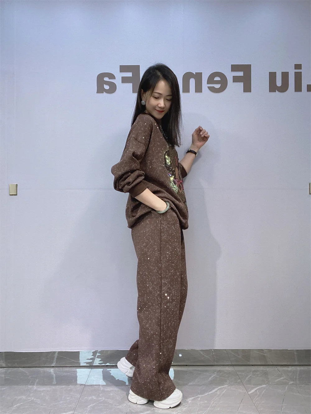 Autumn Winter Rhinestone Long Sleeve Round Neck Pullover Sweatshirt and Long Pants Set Fashion Woman Clothes Outfits 2025 New