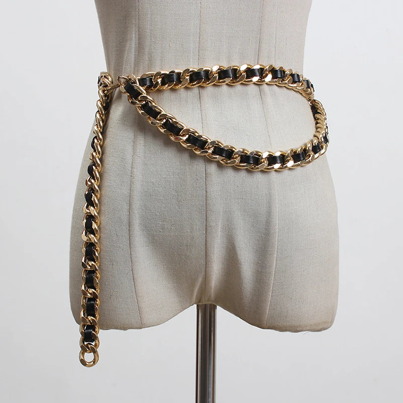[EAM]  Pu Leather Black Metal Chain Split Joint Long Belt Personality Women New Fashion Tide All-match Spring 2025 1T186
