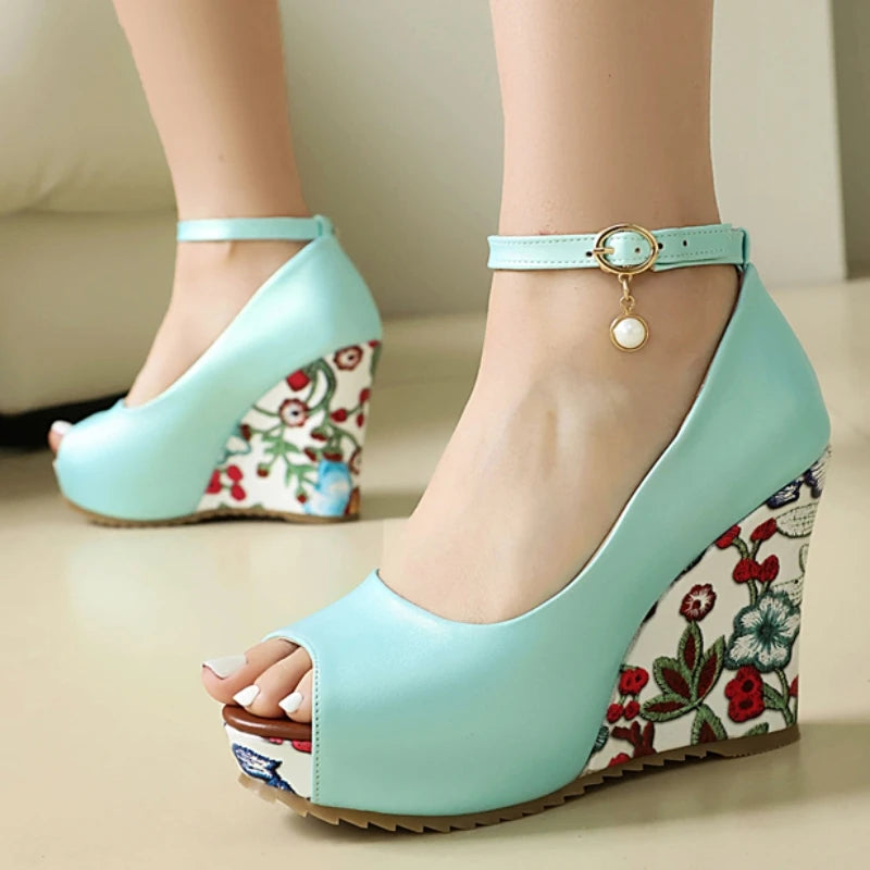Strappy Buckle Platform Wedges