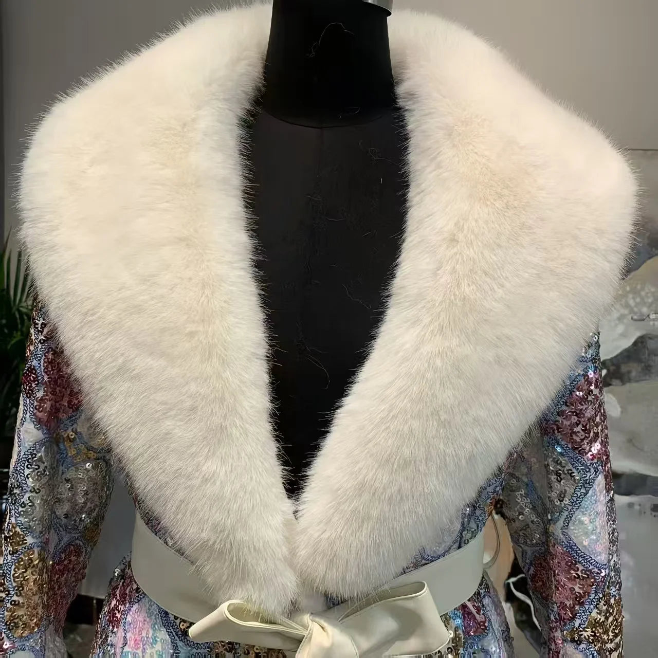 Faux Fur Coat for Women,Adjustable Waist Long Jacket,V-Neck Outwear,Sequins,Spliced,Luxury,Autumn and Winter