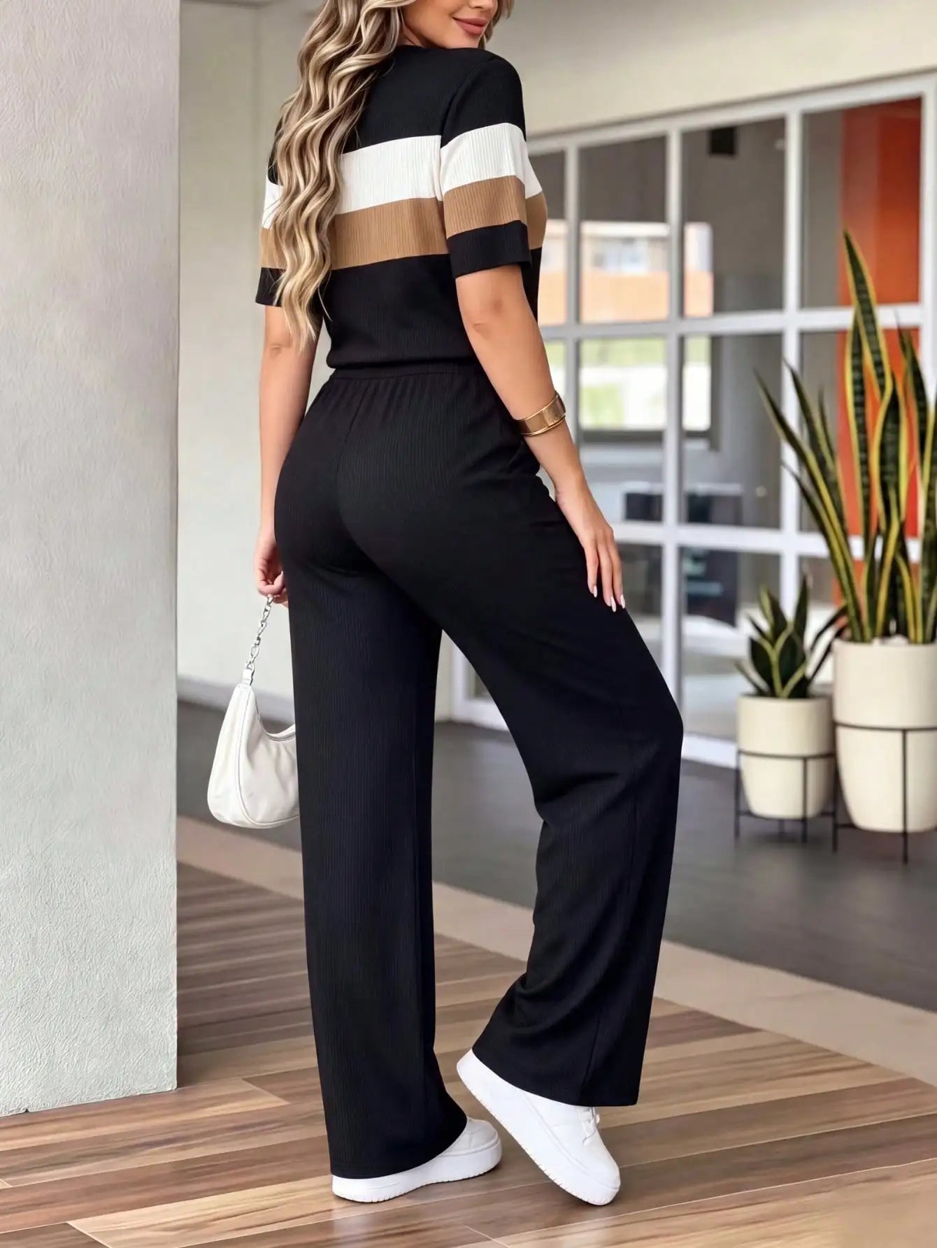 Fashion color‑block striped 2‑piece set, crew neck short sleeve top, drawstring high waist wide‑leg pants with side pockets. Soft comfortable fabric, great for daily, loungewear, street casual wear.