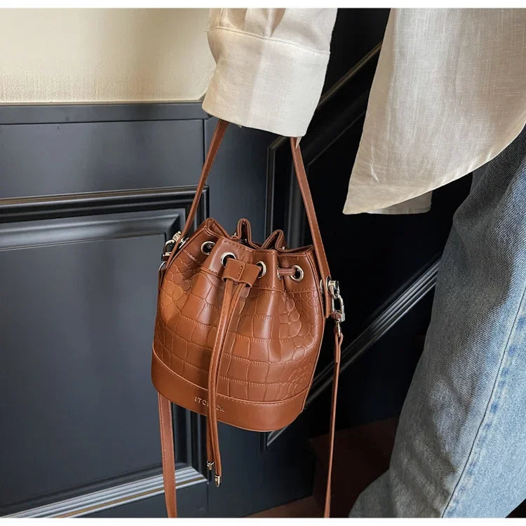 2025 New Trendy Women's Drawstring Tote Bag - Vintage Stone Texture Crossbody Satchel with Retro Minimalist Design