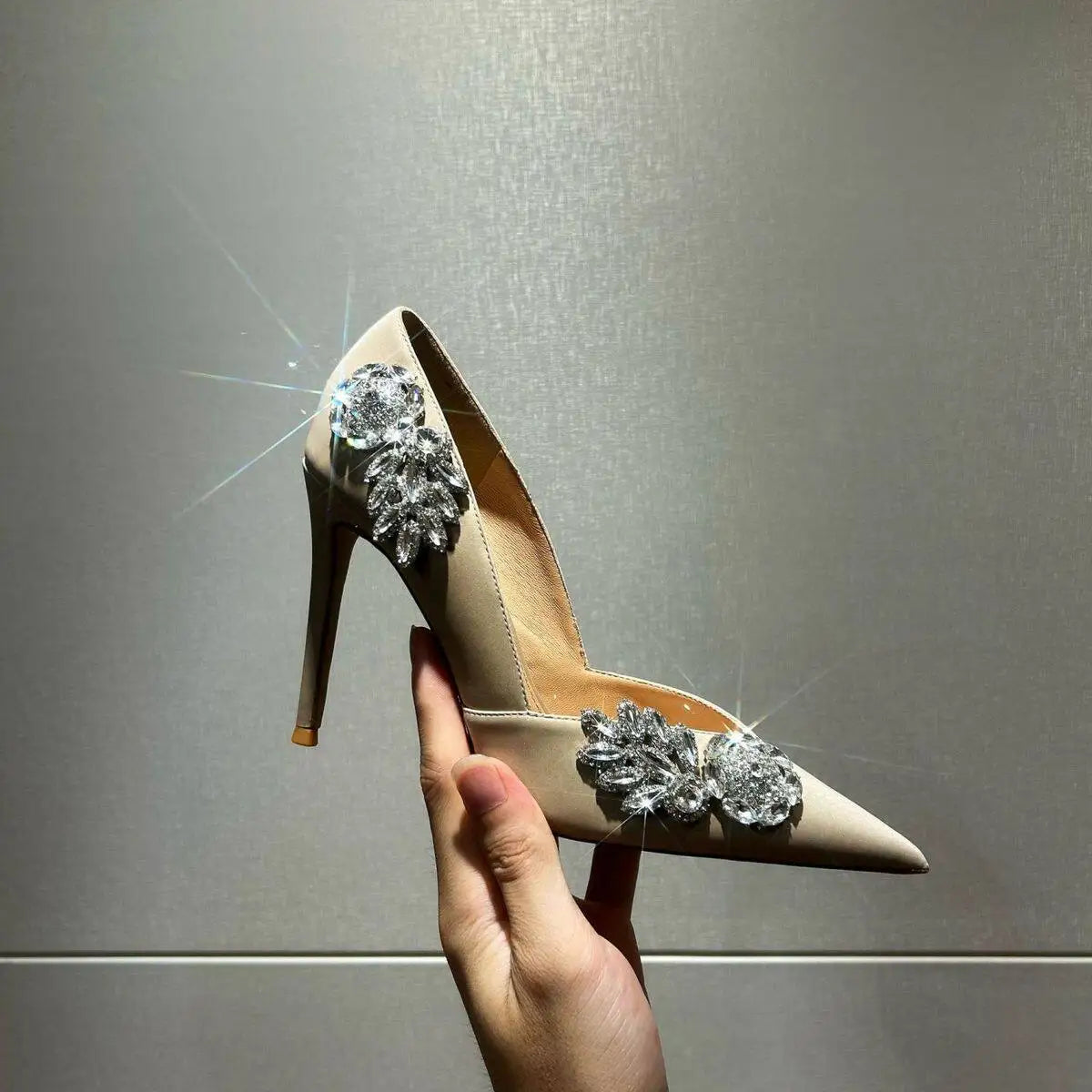 Elegant Crystal Rhinestone Pointed Toe Pumps For Women