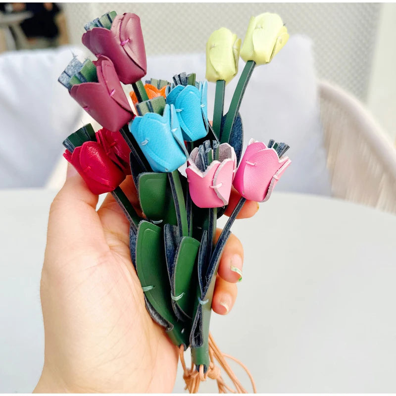 New Tulip Bag Pendant Fashion Creative Design High Quality Leather Keychain Simulation Flower Simple Versatile Pendant Decorate