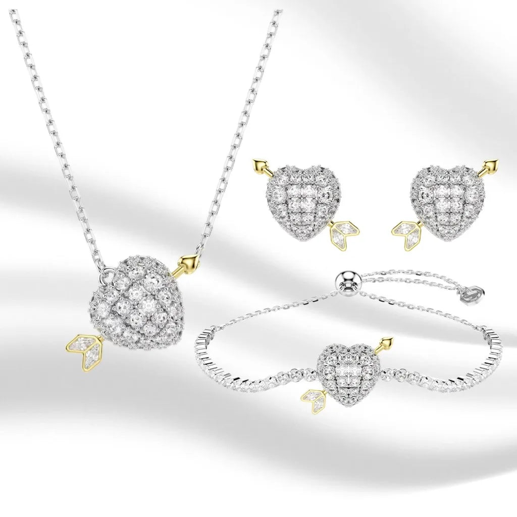 Elegant Gold-Plated Mixed-Cut Crystal Pendant Necklace for Women