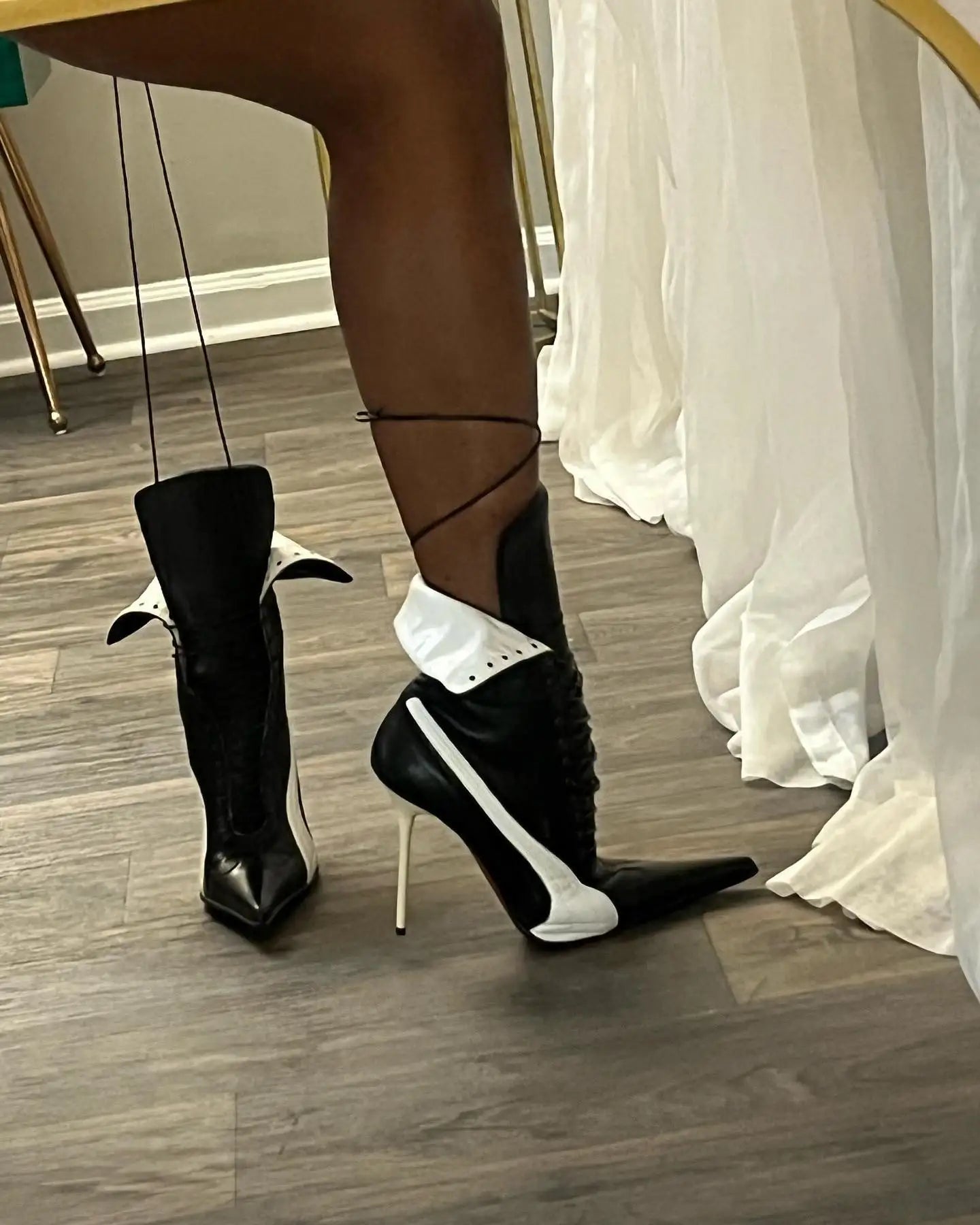 Elegant Transparent Pointed Toe Slingback Pumps for Women
