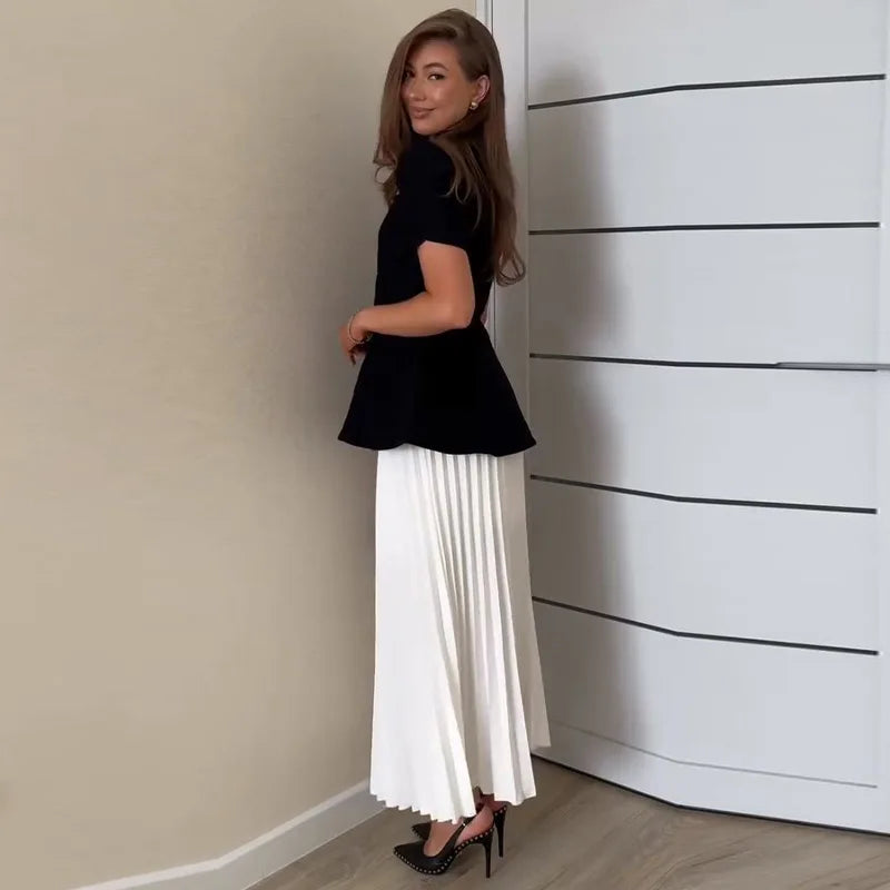 Chic Two Piece Blazer and Pleated Skirt Set for Women