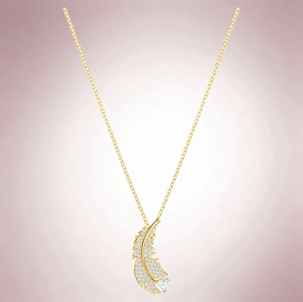 Elegant Dazzling Teardrop Crystal Jewelry Set for Women