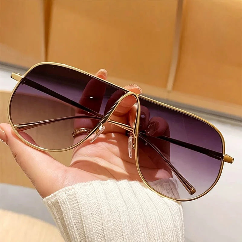 Oversized Gradient Pilot Sunglasses