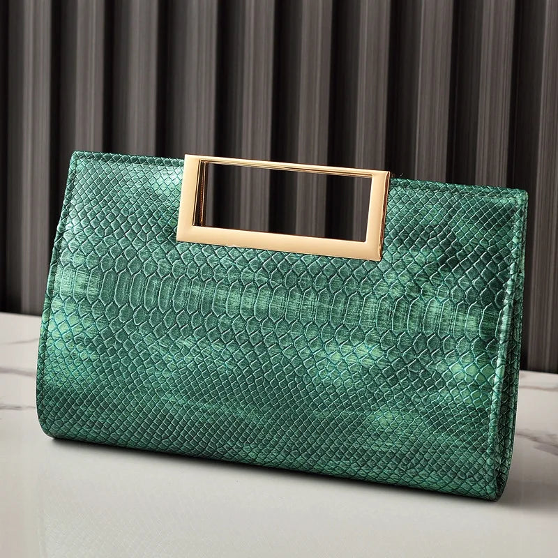 Elegant Alligator Pattern Clutch Crossbody Bag for Women