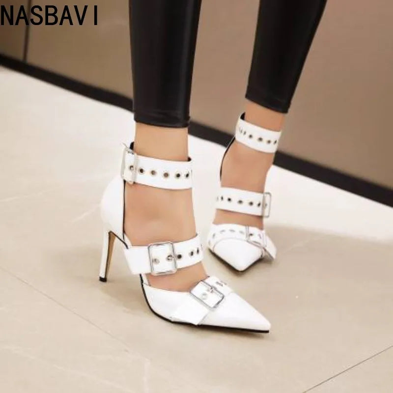Black Pointed Toe Square Heel Pumps