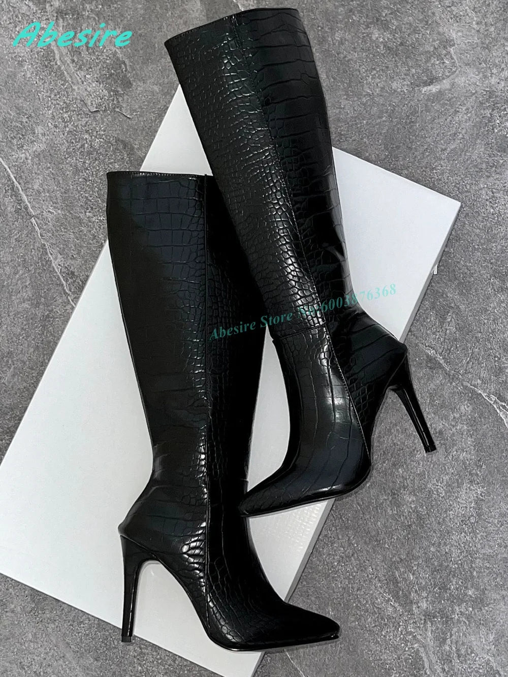 Burgundy Crocodile Pattern Knee High Boots Pointed Toe Stiletto Heel Side-Zipper Women's Boots Retro Sexy Daily Party Shoes