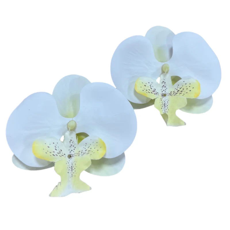 1 Pair Of Simulated Butterfly Decoration Fashion Cute Design Sweet Fresh Literary Ladies Flower Hole Shoes Sandals Accessories