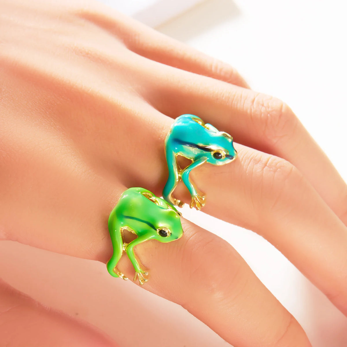 Adjustable Green Tree Frog Ring