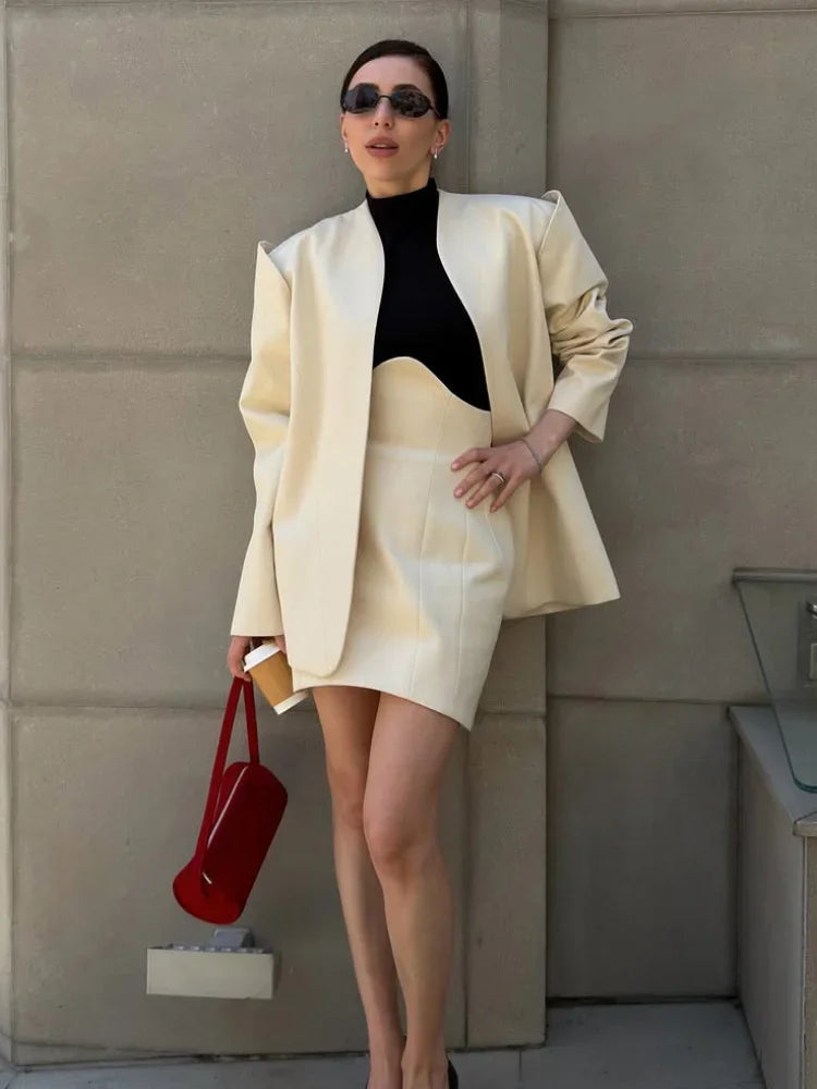 Minimalist White Tailored Blazer and Skirt Set for Women
