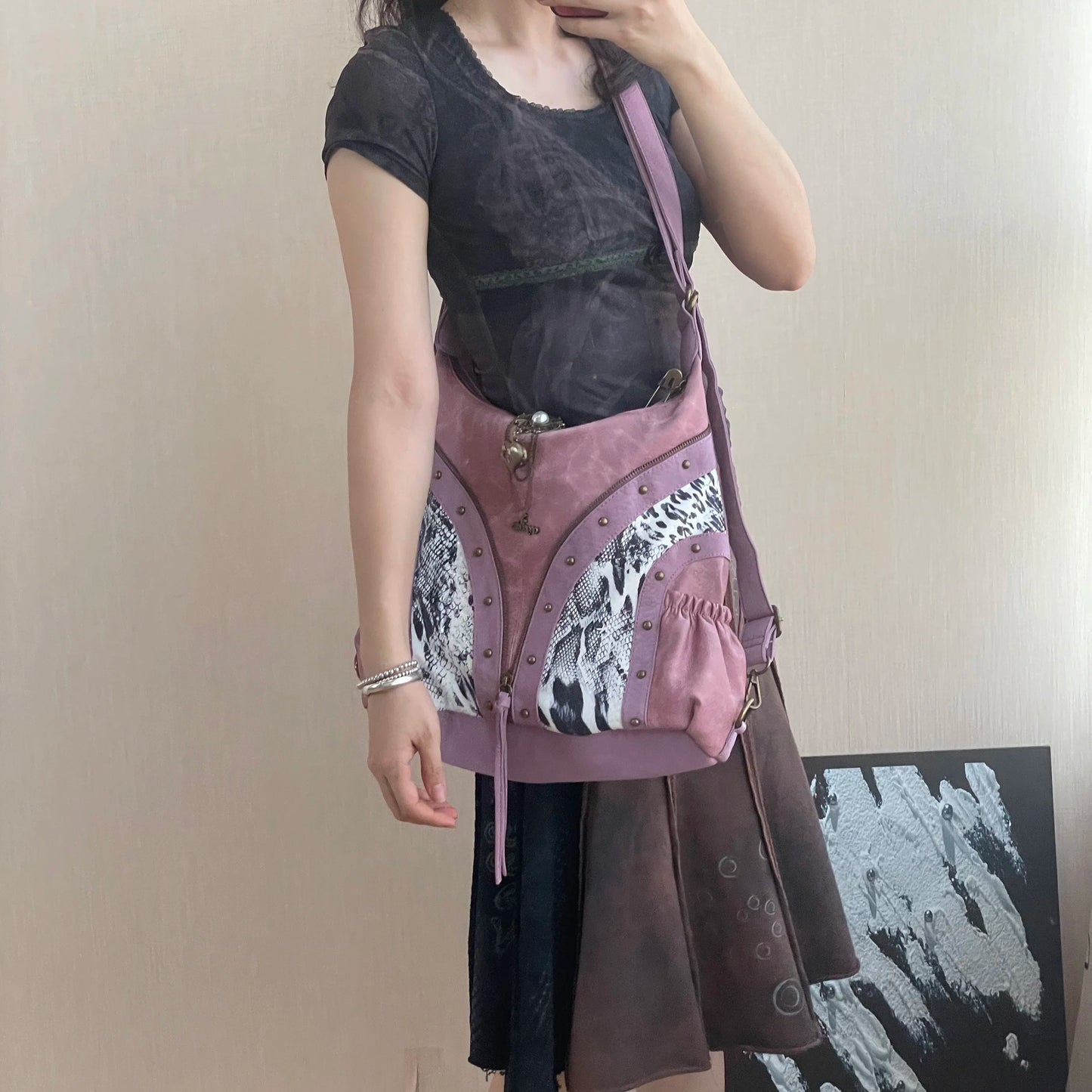 Original Design Retro Rivet Leopard Print Punk Backpack Commuter Large Capacity Tote Crossbody Bags for Women Hot Selling