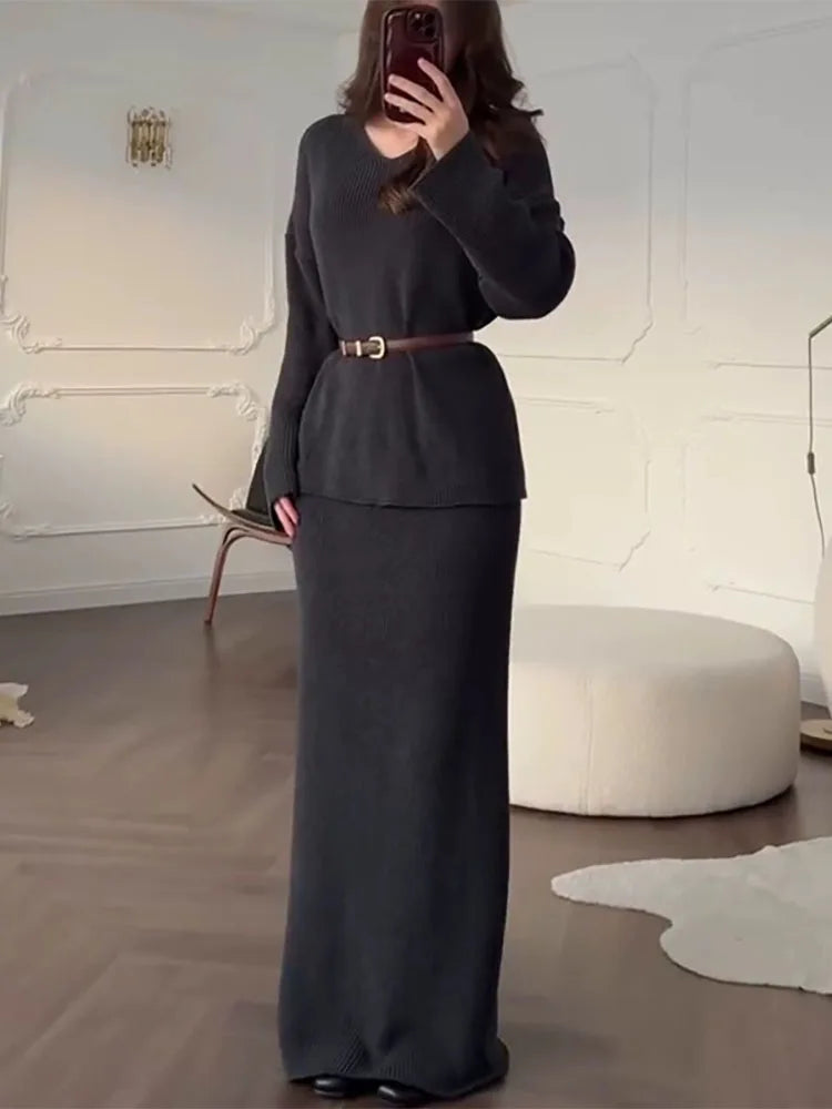 2025 autumn and winter new solid color V-neck women's top slim fit close to the buttocks long skirt+gentle sweater set