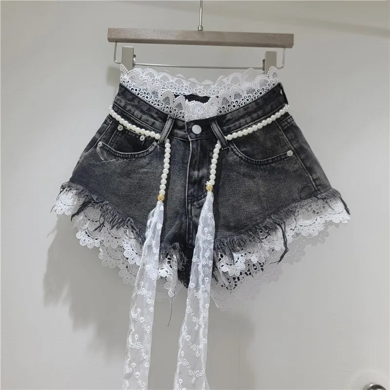 Crochet Lace Trim Raw Hem Denim Shorts With Pearl Belt For Women
