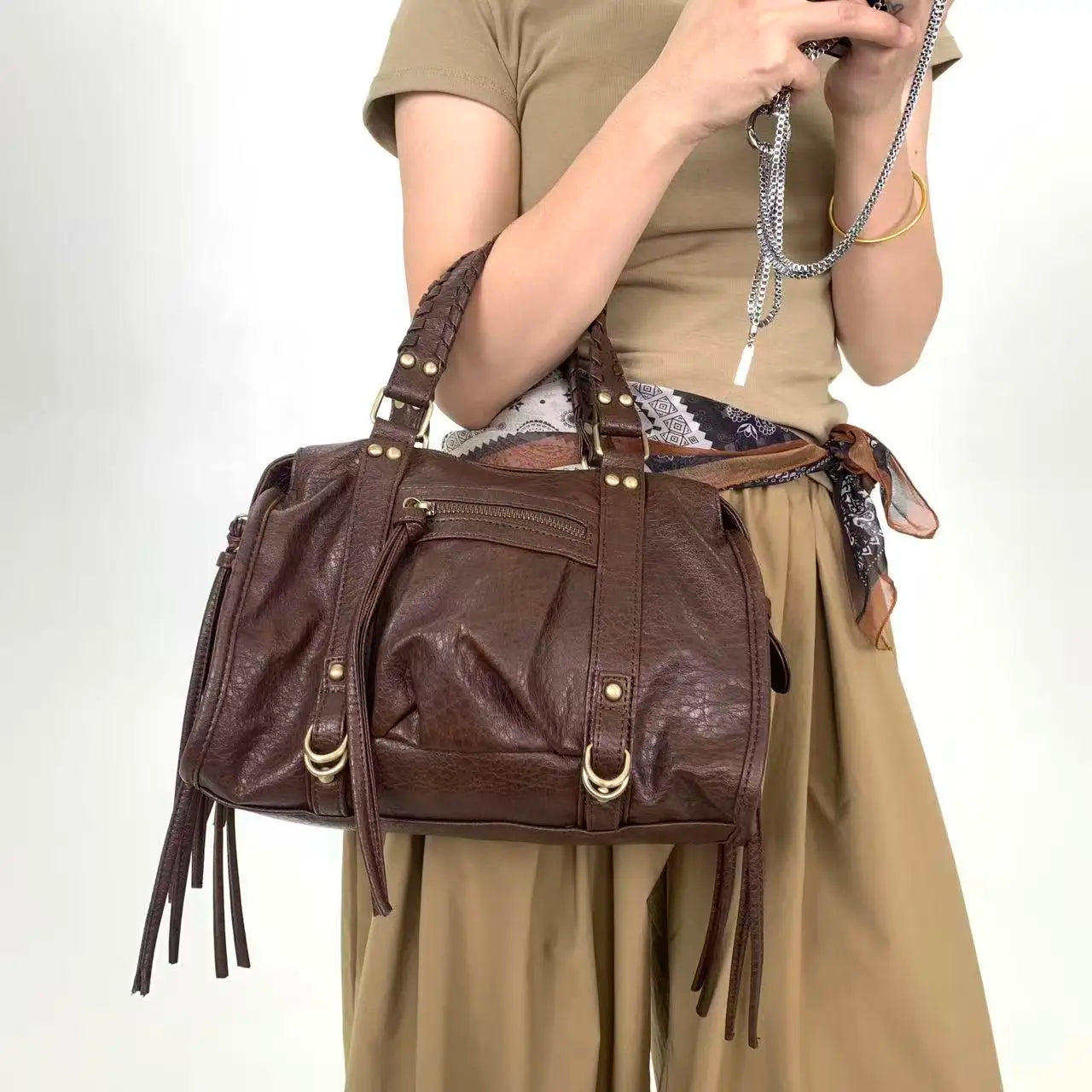 Vintage Street Style Rivet Embellished Shoulder Bag for Women