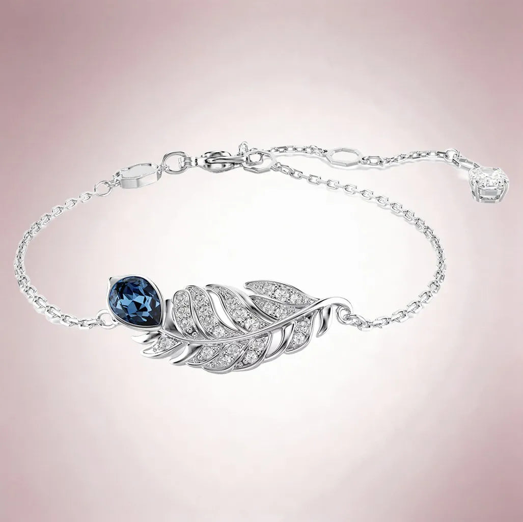 Elegant Dazzling Teardrop Crystal Jewelry Set for Women