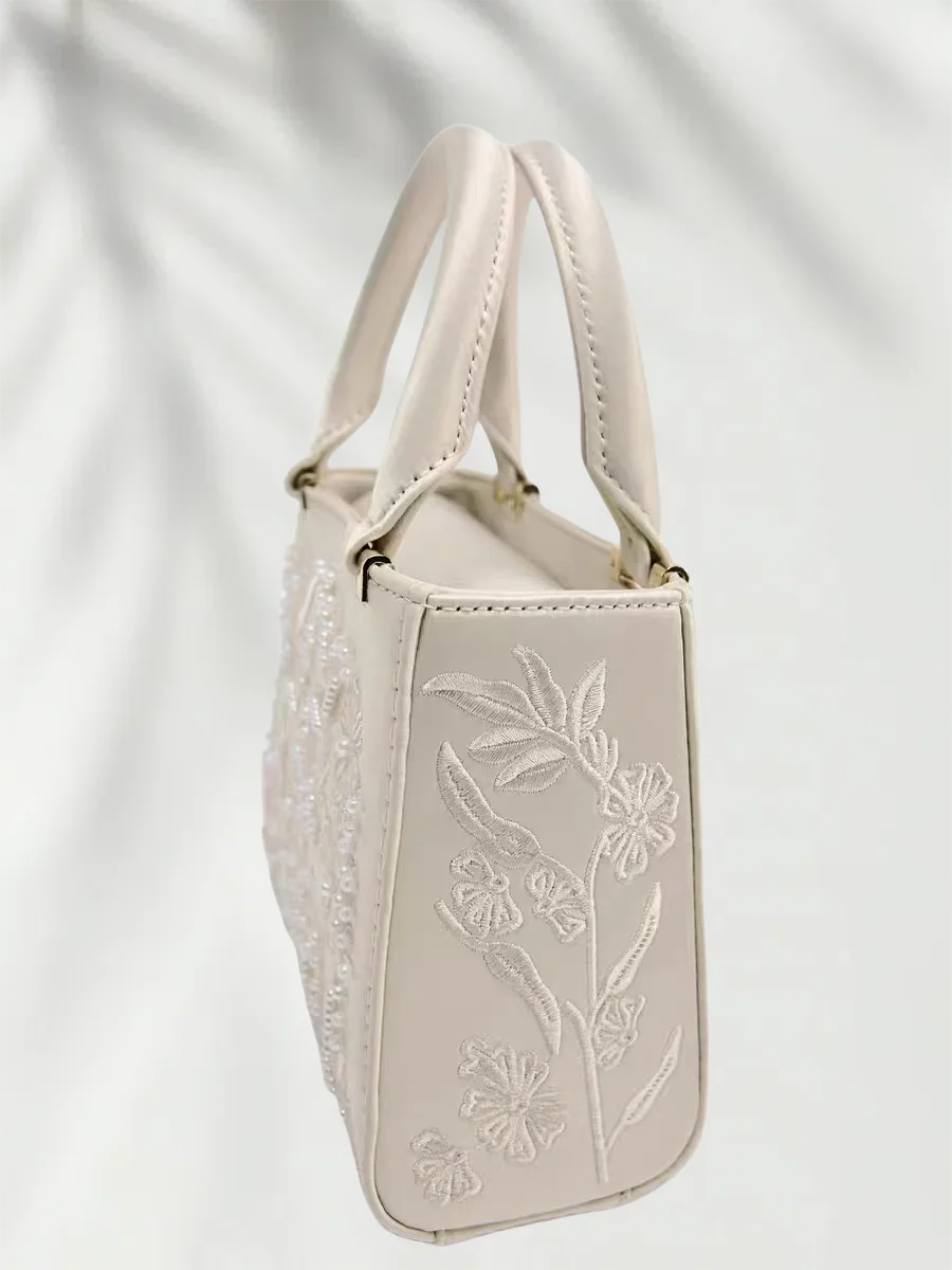 High Texture Fashion Floral Embroidery Tote Bag for Women Elegant Artificial Pearl Decoration Chain Shoulder Messenger Bag Purse