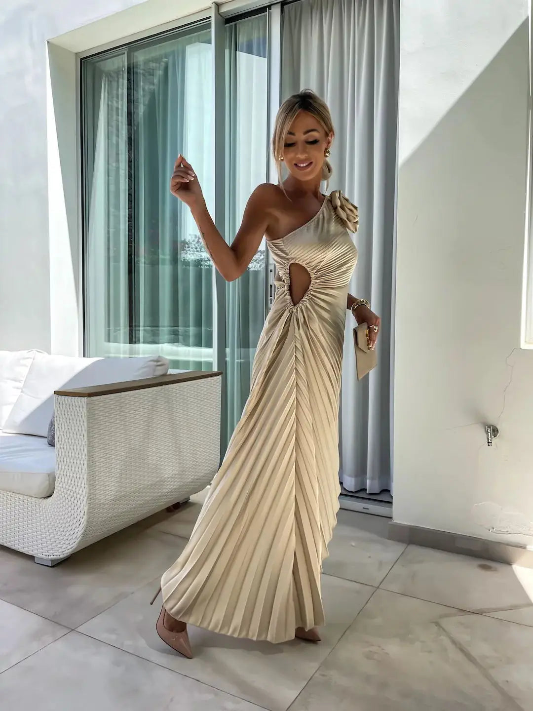 One Shoulder Flower Decor Pleated Elegant Dress for Women