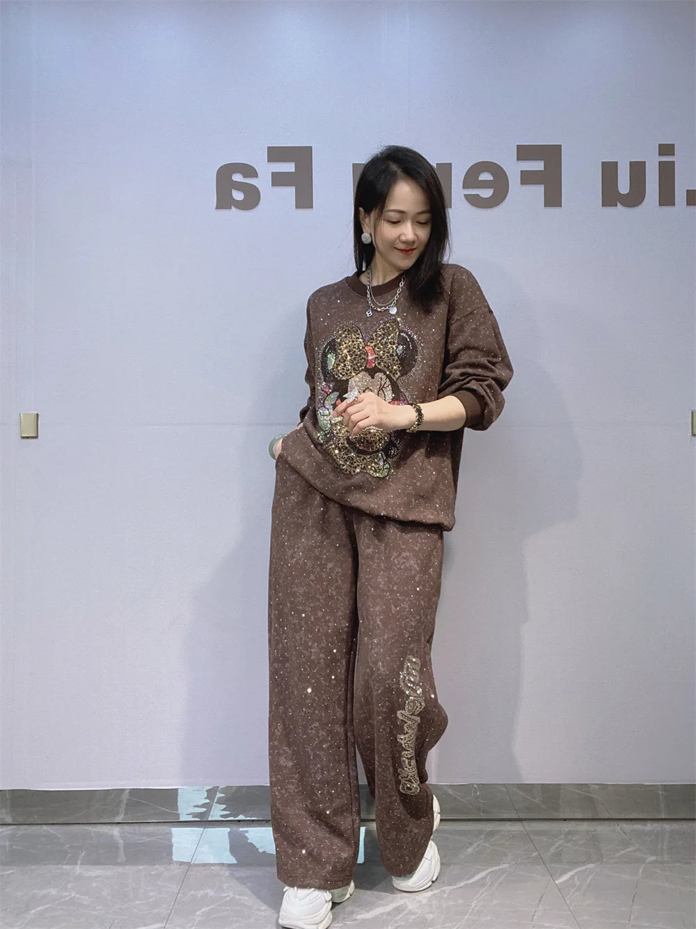 Autumn Winter Rhinestone Long Sleeve Round Neck Pullover Sweatshirt and Long Pants Set Fashion Woman Clothes Outfits 2025 New