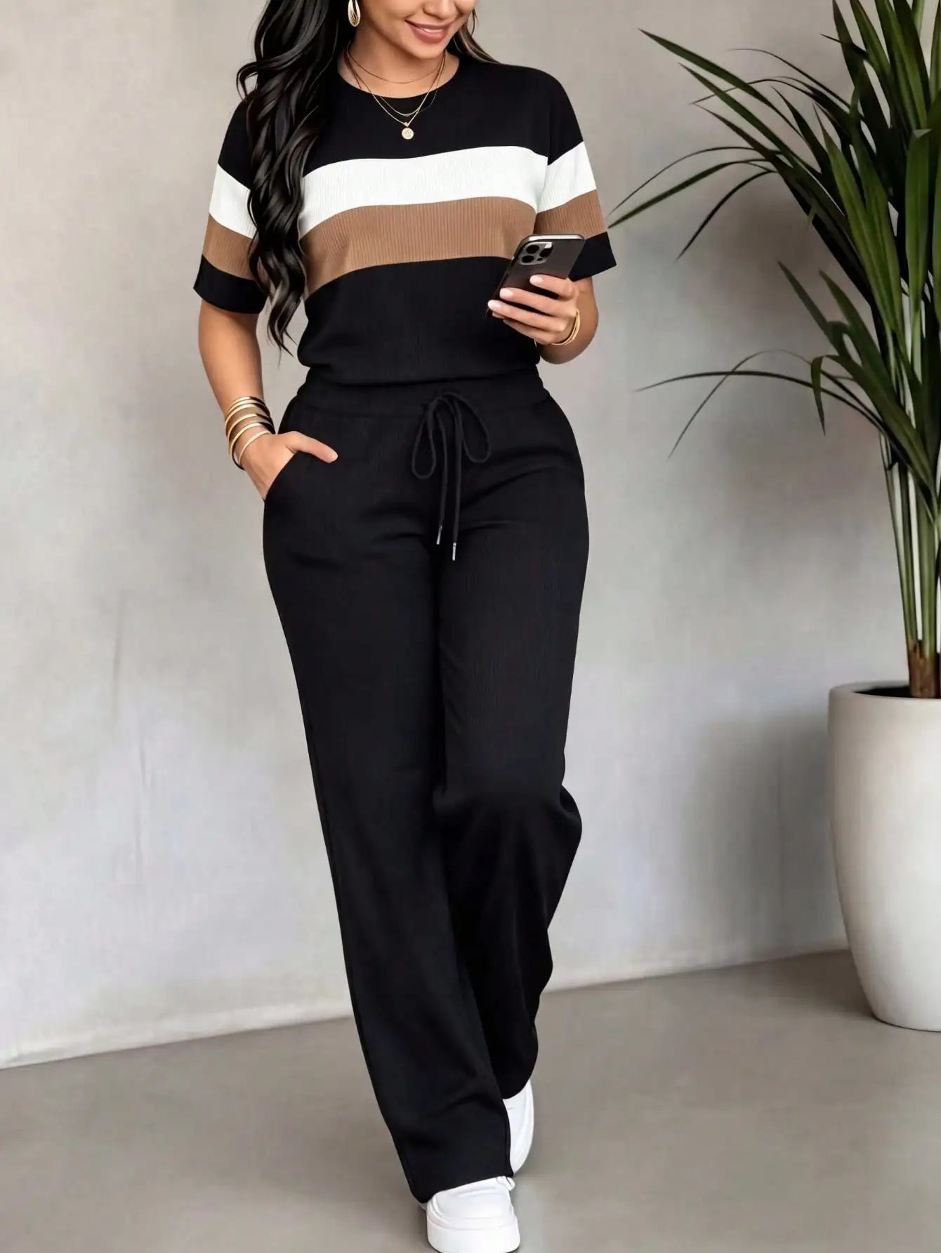 Fashion color‑block striped 2‑piece set, crew neck short sleeve top, drawstring high waist wide‑leg pants with side pockets. Soft comfortable fabric, great for daily, loungewear, street casual wear.