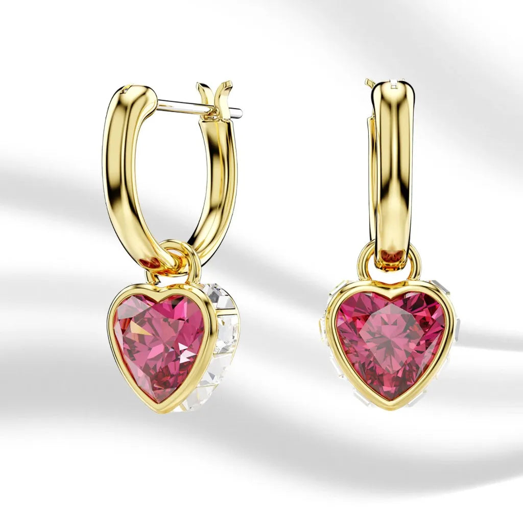Elegant Gold-Plated Mixed-Cut Crystal Pendant Necklace for Women