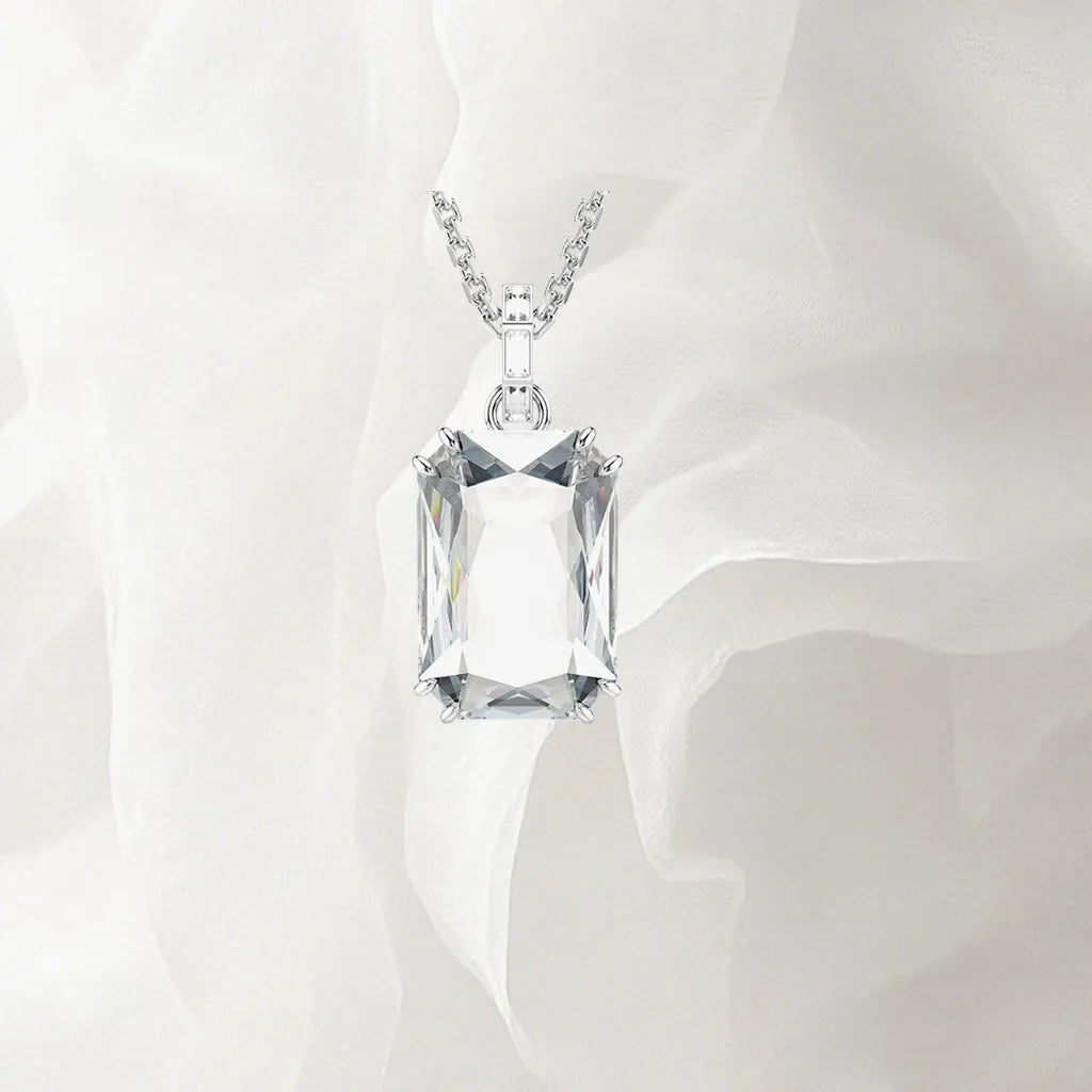 Elegant Gold Plated Zirconia Pendant Set for Women