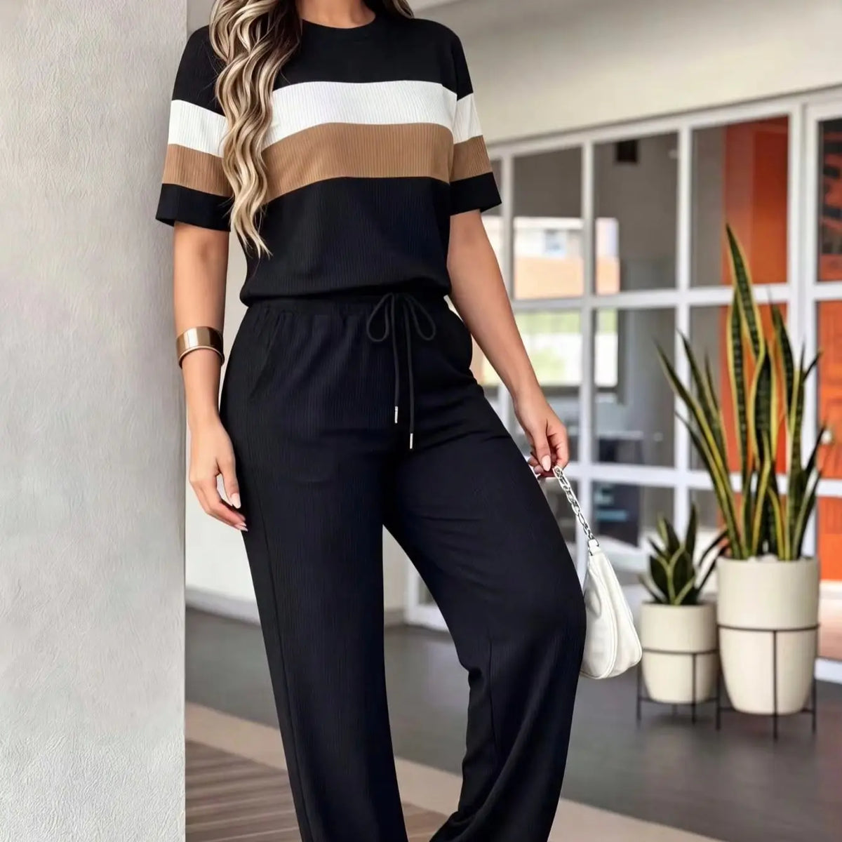 Fashion color‑block striped 2‑piece set, crew neck short sleeve top, drawstring high waist wide‑leg pants with side pockets. Soft comfortable fabric, great for daily, loungewear, street casual wear.