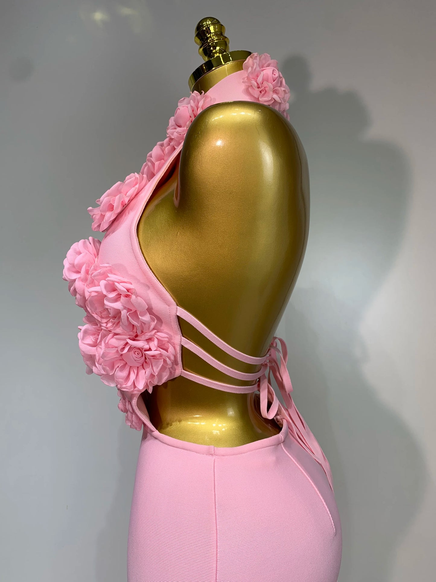 2025 New Women Sexy Halter Hollow Out Flowers Bodycon Bandage Dress Red Backless Elegant Party Luxury Birthday Wedding Dresses