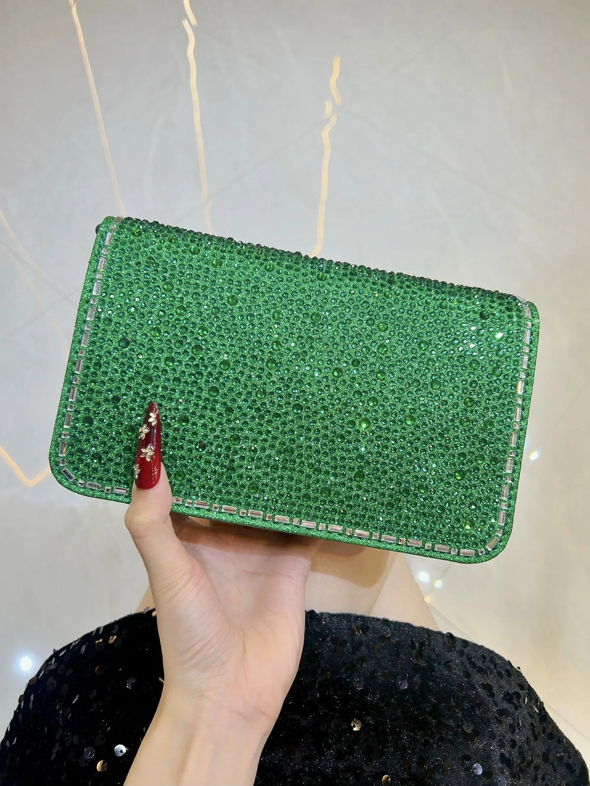 Elegant Diamond Studded Evening Clutch Bag for Women