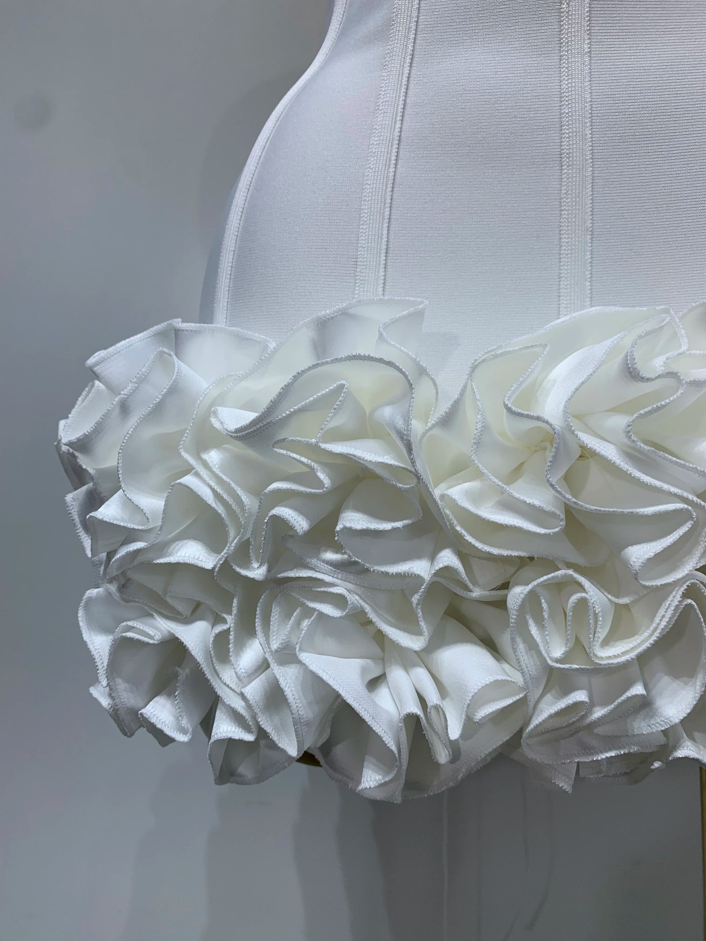 Women Sexy Strapless Backless Flower Embellished Mini Bandage Dress Bodycon Celebrity Party Cocktail Evening Party Club Dresses