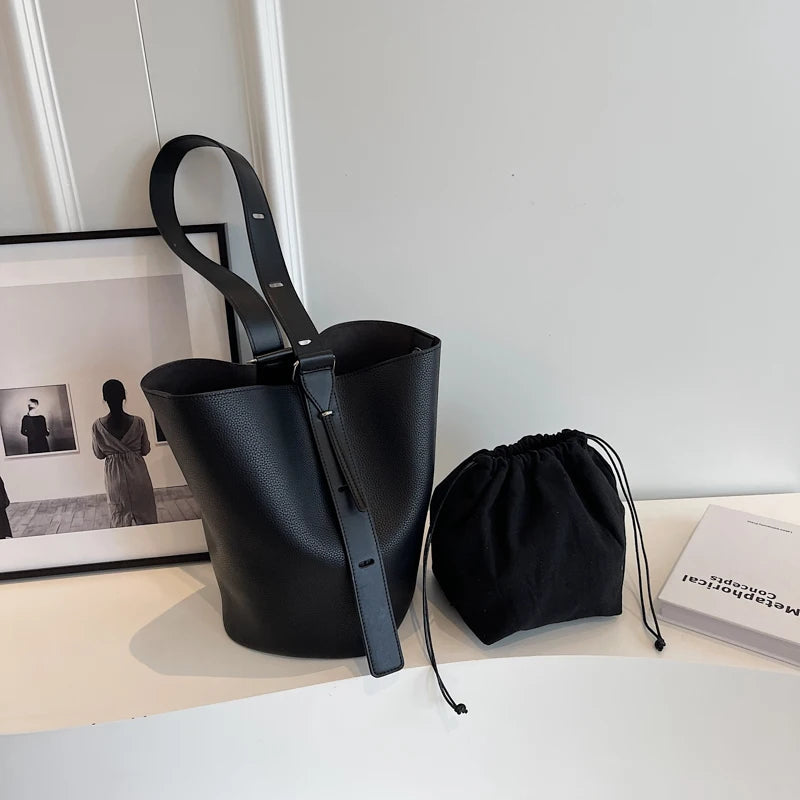 Retro Shoulder Large Capacity Bucket Bag for Women