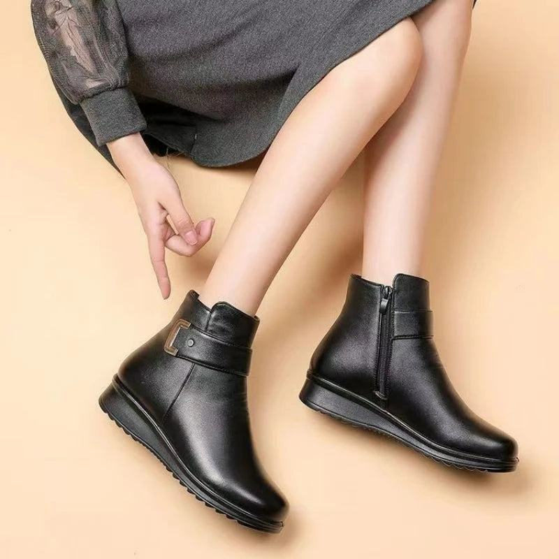 Warm Leather Flat Ankle Boots With Side Zipper for Women