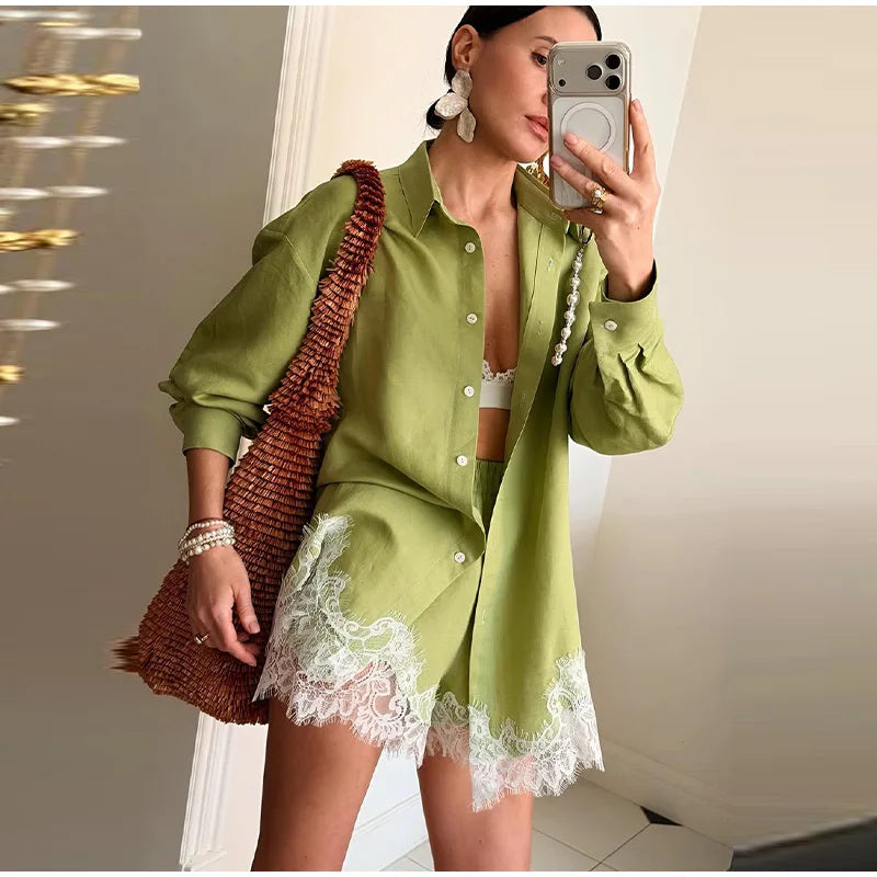 Casual Loose Fit Lace Patchwork Shorts Outfit For Women