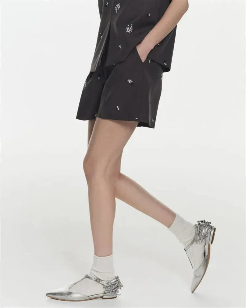Japanese Sweet Retro Classic Embroidered Vest Vest Shorts Set 2026 Spring Summer New Fashion Commuter Two-piece Set for Women