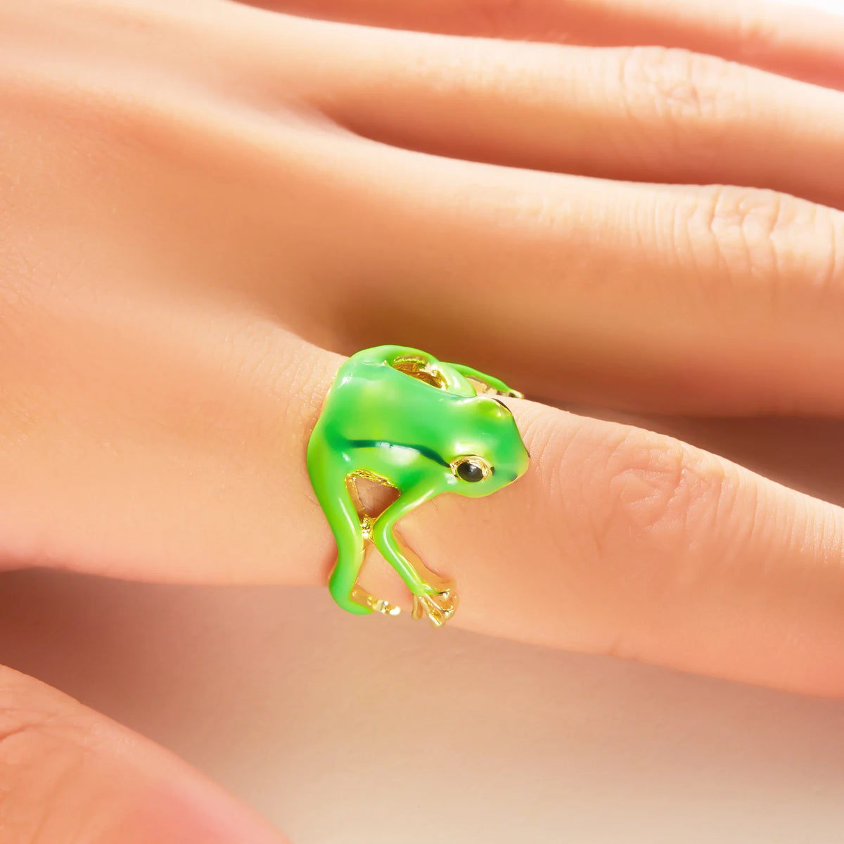 Adjustable Green Tree Frog Ring