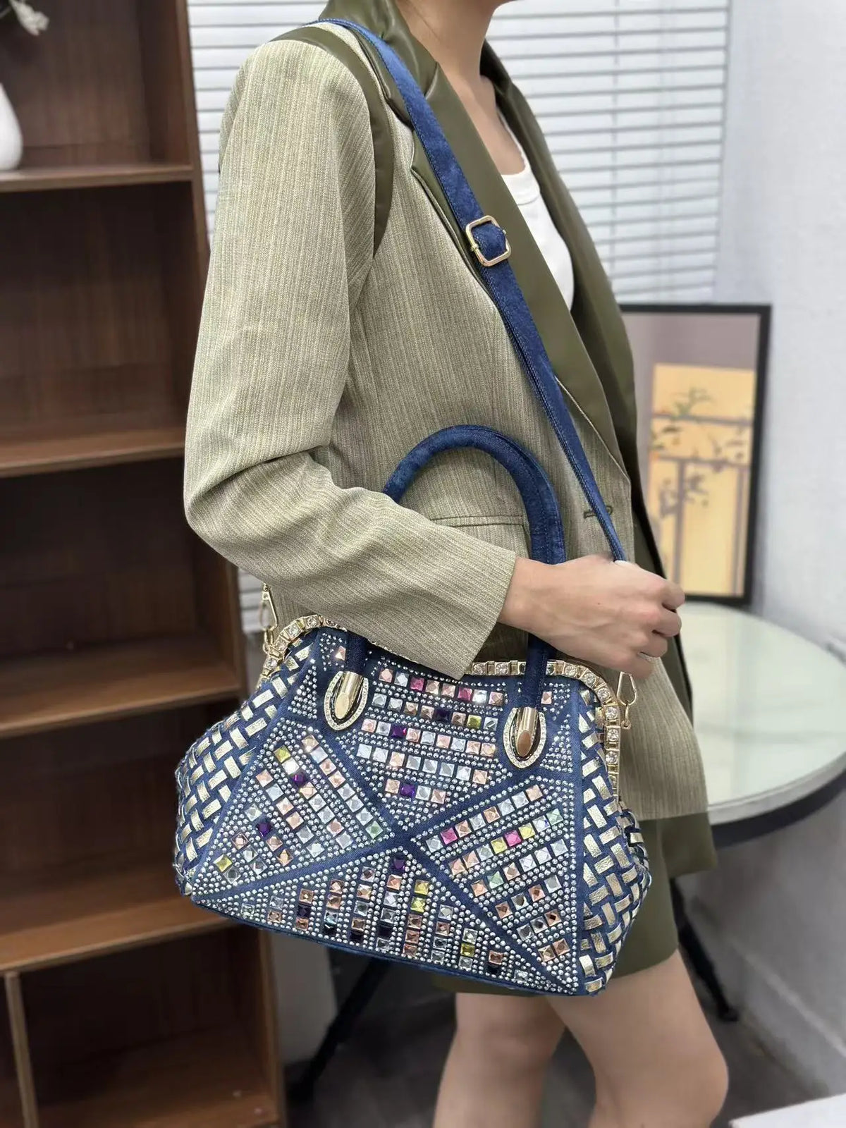 New Women's Diamond Handbag Luxury Brand Diamond Sparkling Dinner Party Women's Handbag Diamond Retro Shoulder Crossbody Bag