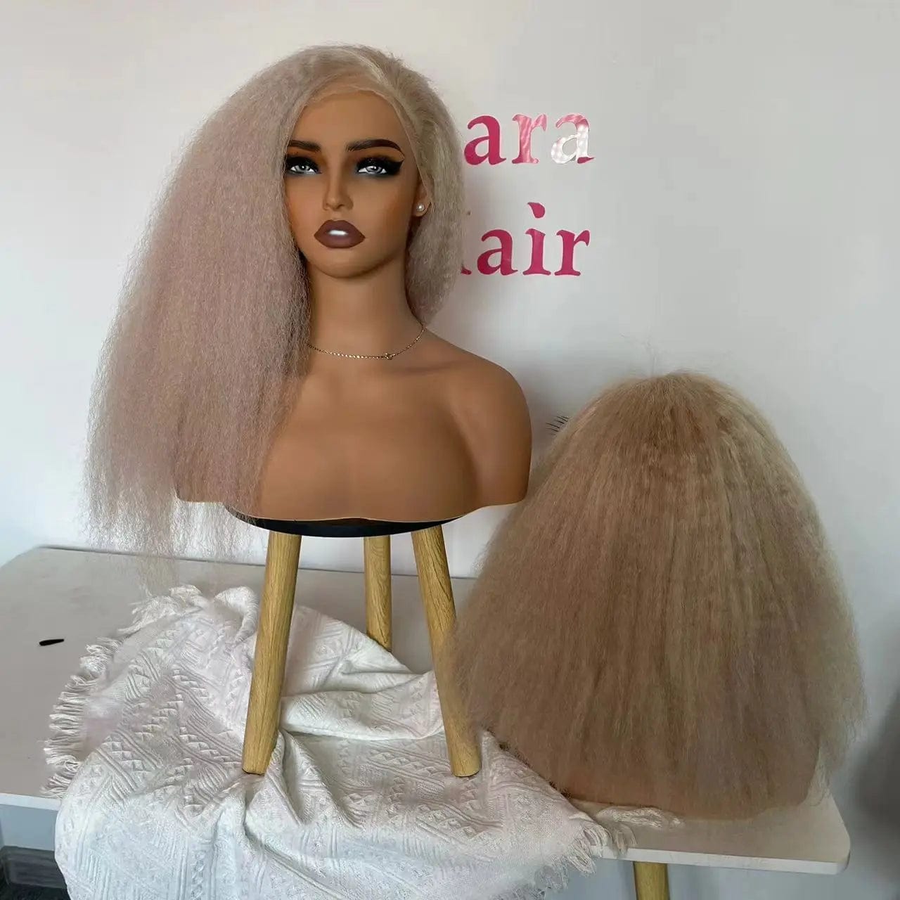 Amara hot selling 250 density wig color 60 cambodian raw hair wig hd lace kinky straight blonde long wigs for european women