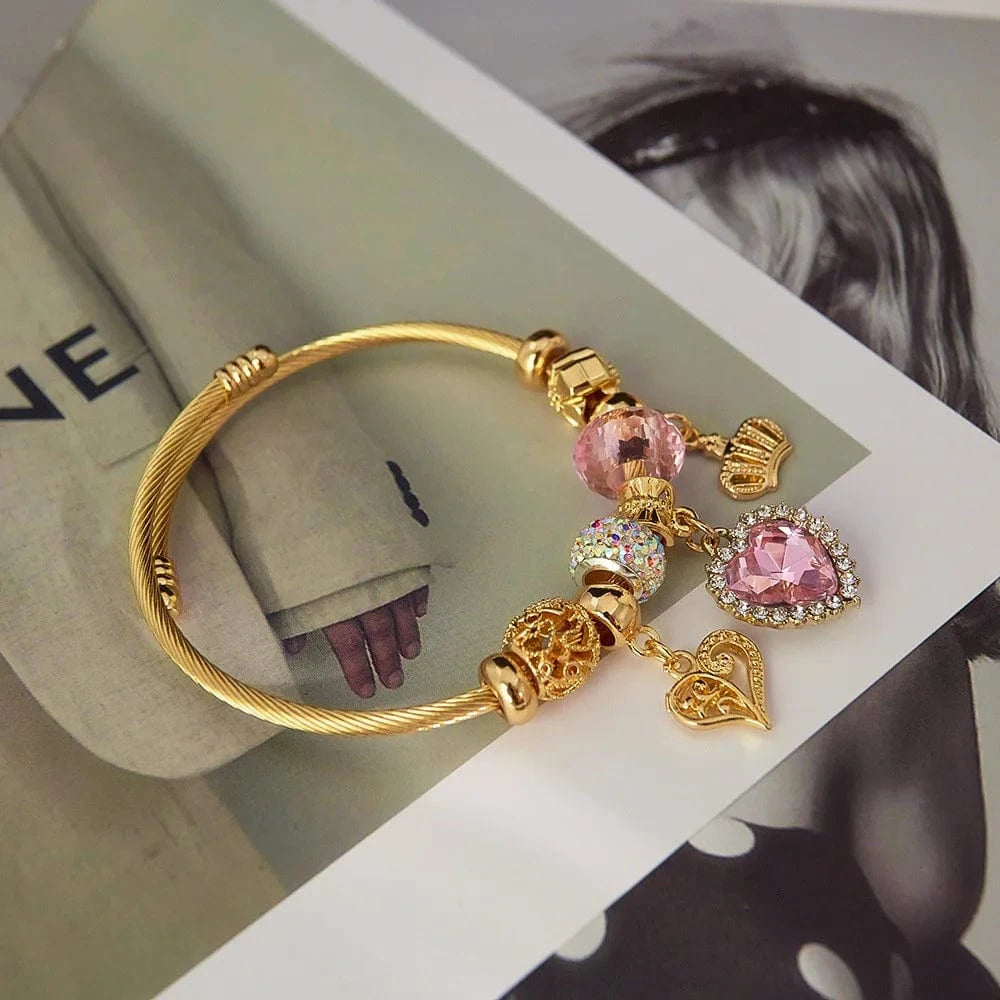 as pic / J1 Luxury Women's Diamond Heart Bracelet Classic Gold Plated Stainless Steel Charm Bracelet for Wedding Party Fashionable Gift