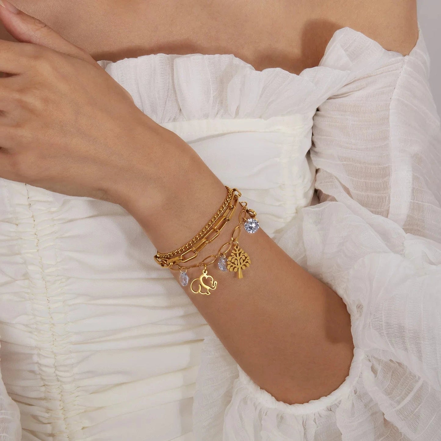 as pic / J1 Wholesale Personalized Gold Plated Stainless Steel Bracelets for Women Charm Bracelets for Wedding Party & Gifts